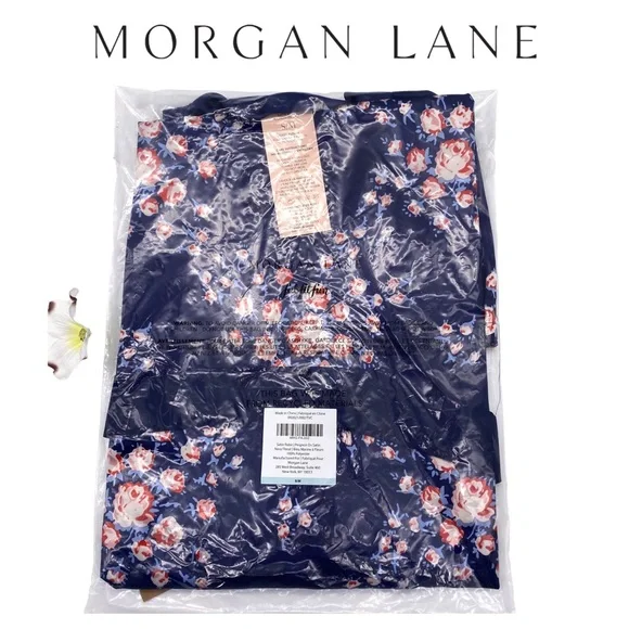 NWT Morgan Lane Allie Robe - Navy Floral (S/M) - Picture 14 of 15